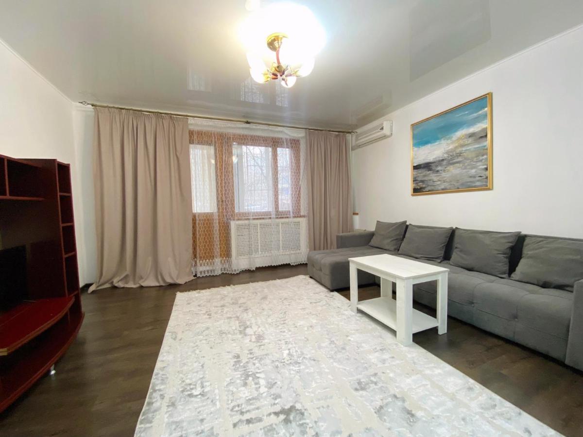 Comfortable Apartment, Samal 2 Almaty Eksteriør bilde