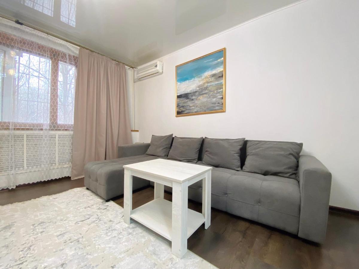 Comfortable Apartment, Samal 2 Almaty Eksteriør bilde