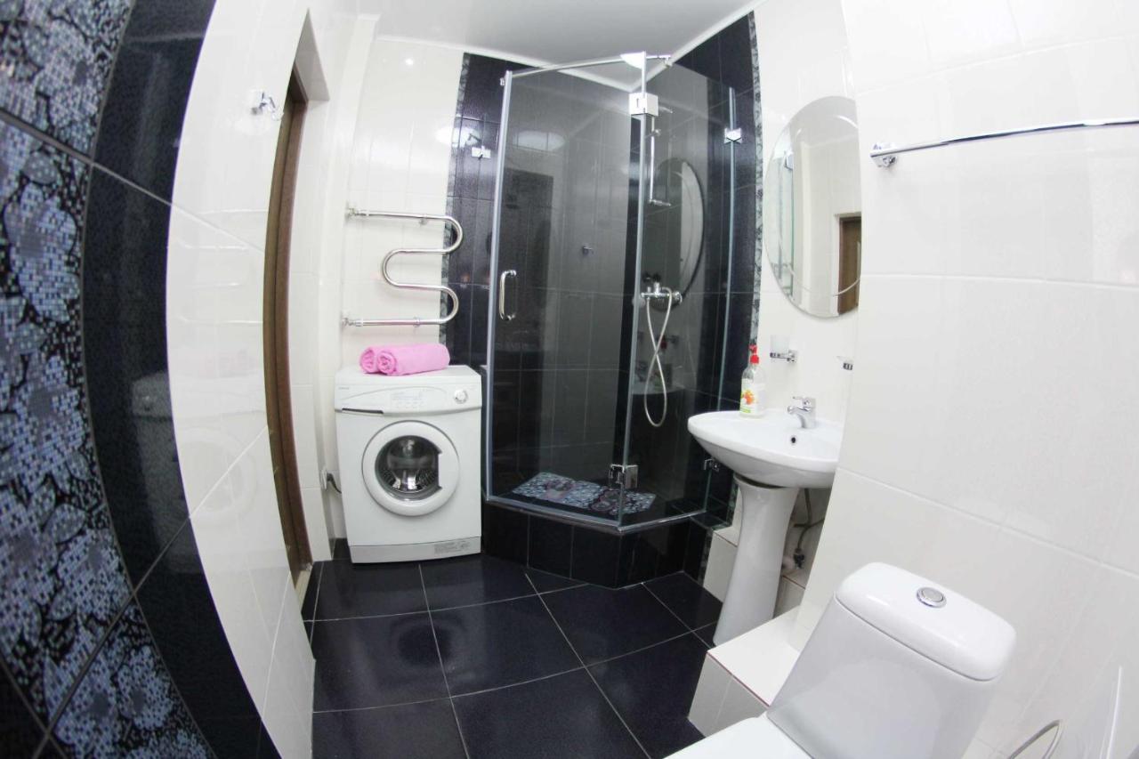 Comfortable Apartment, Samal 2 Almaty Eksteriør bilde